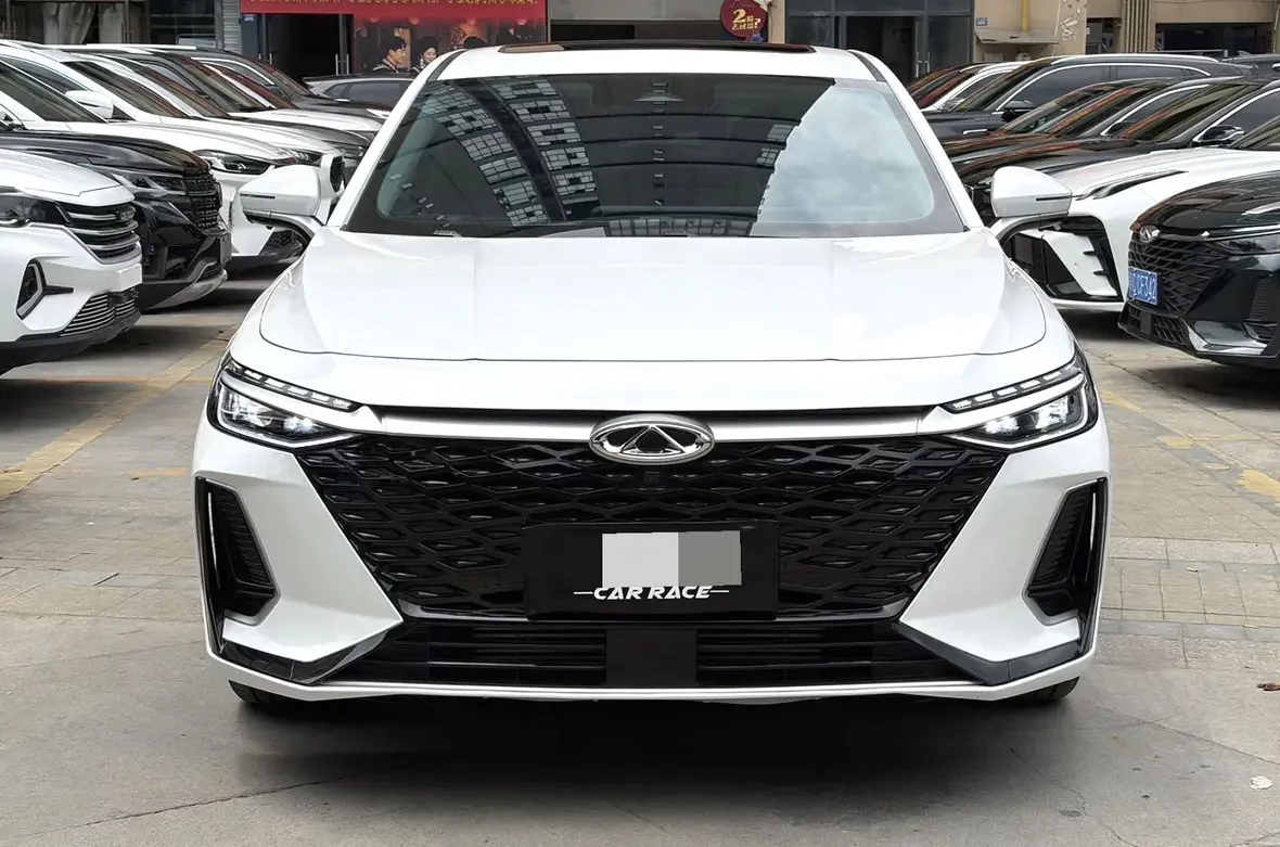 Chery Arrizo 8