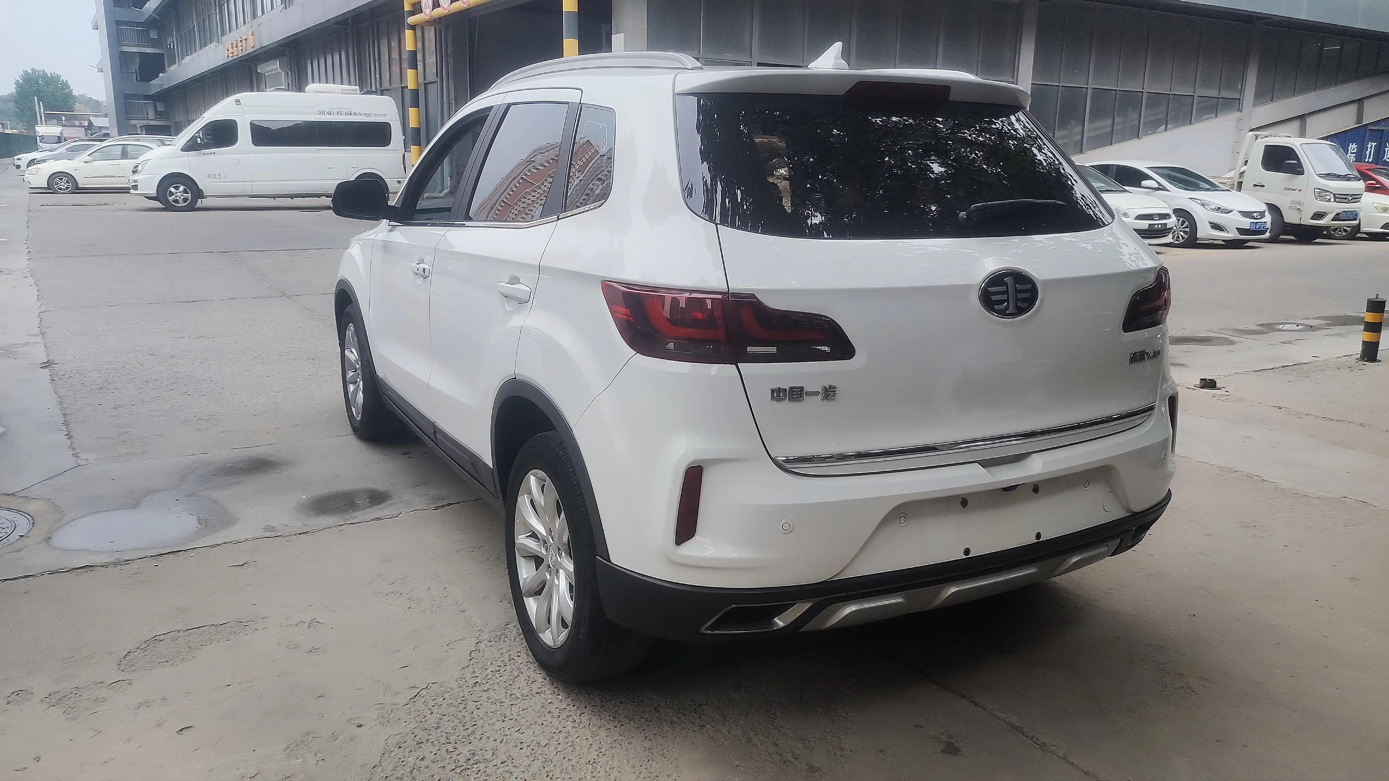 FAW Bestune X40