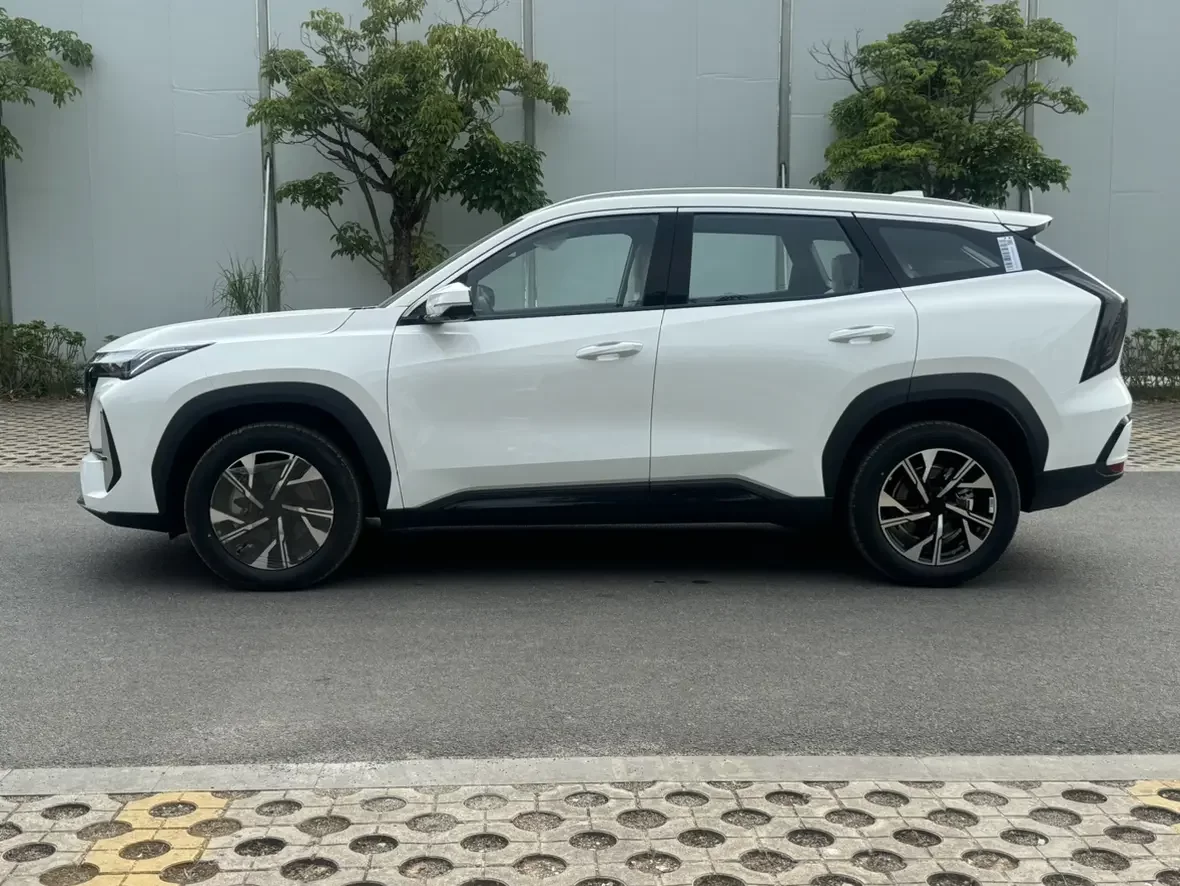 Geely Atlas L