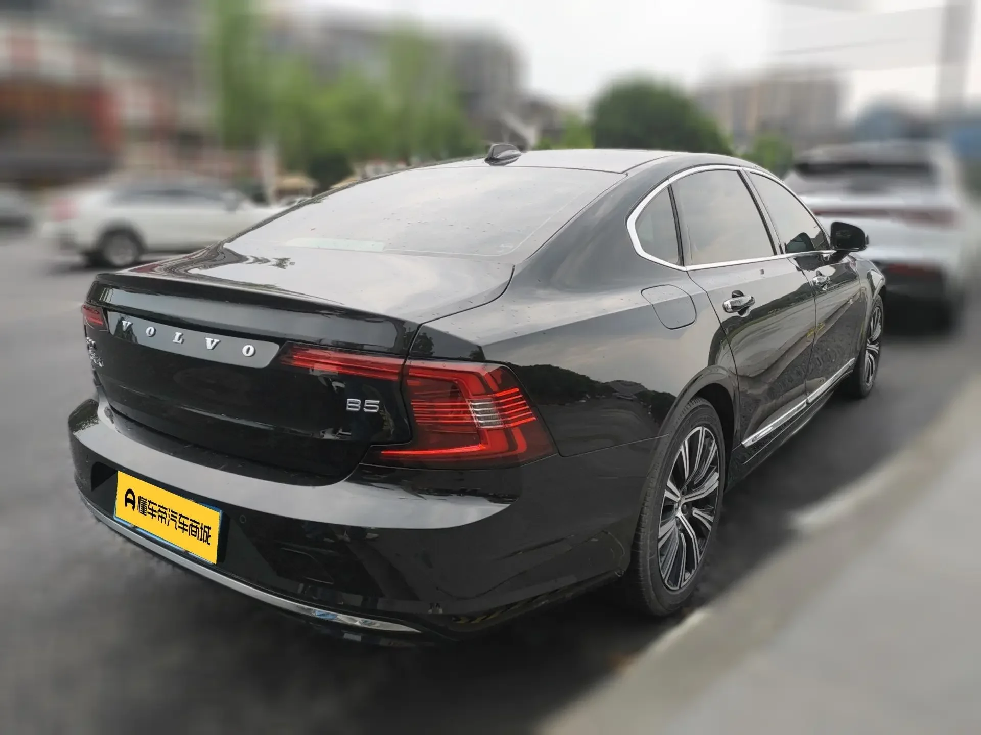 Volvo S90
