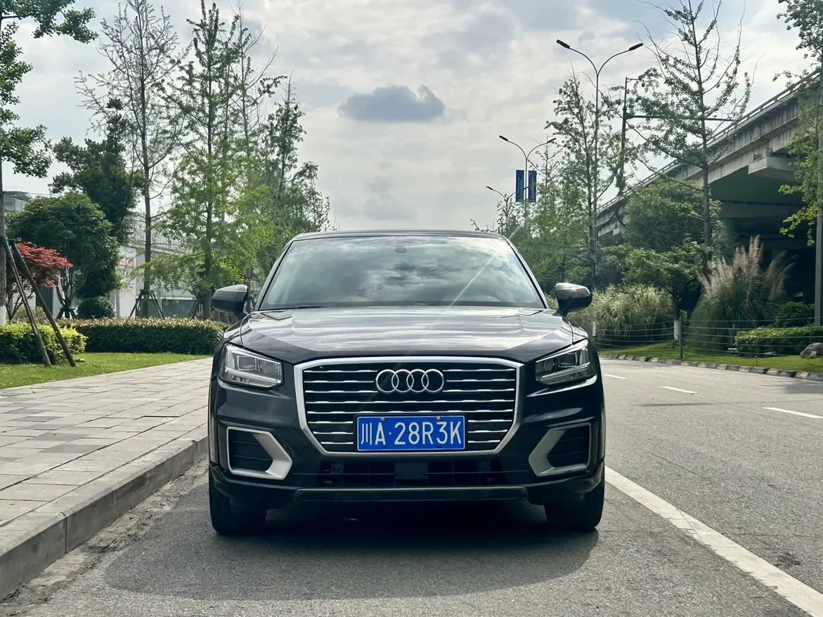Audi Q2L