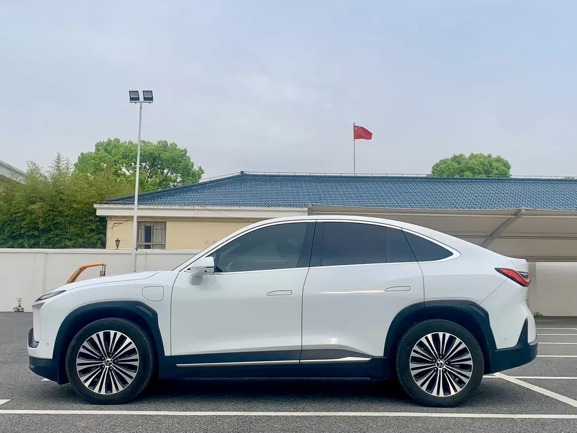 NIO EC6