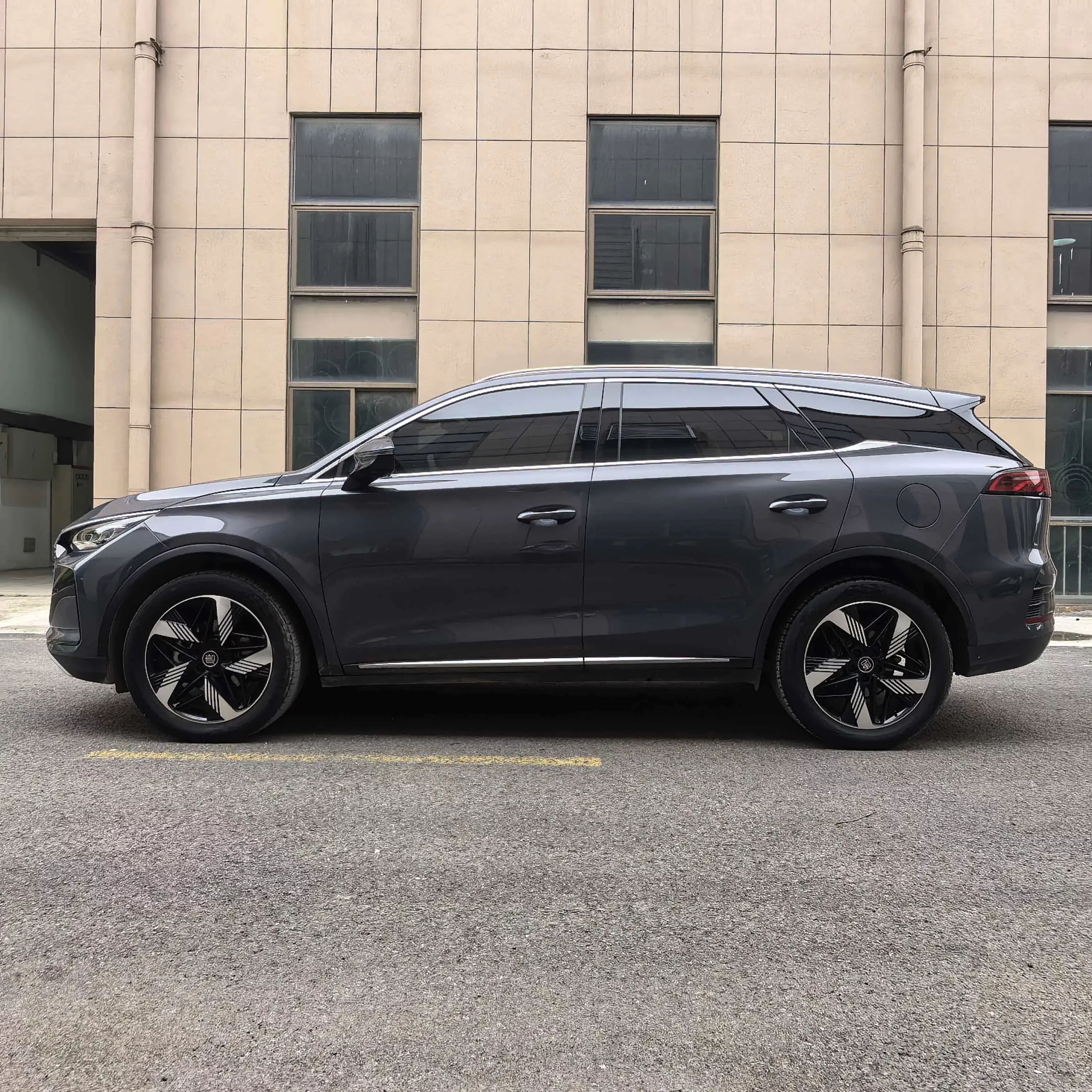 BYD Tang DM