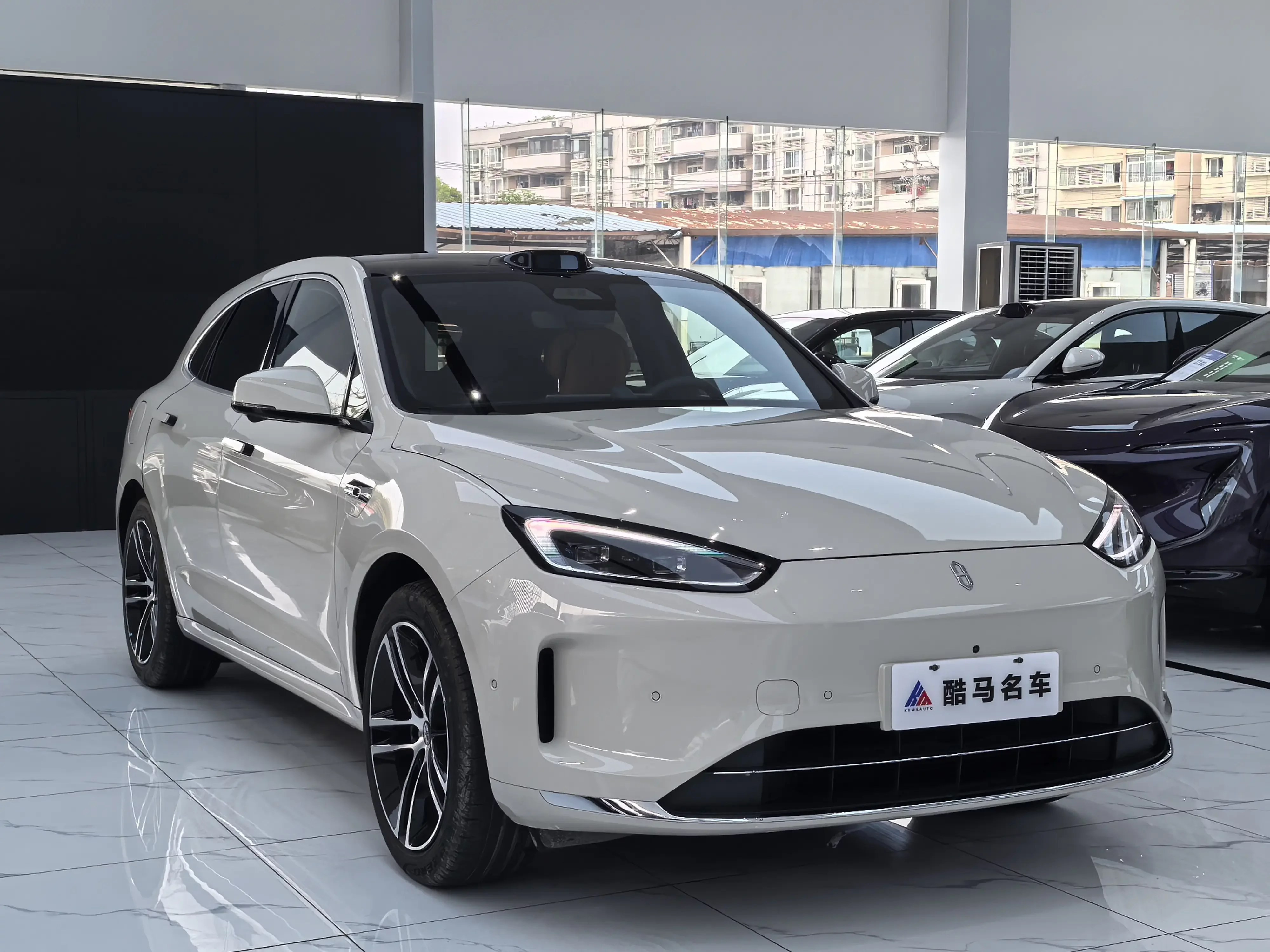 AITO M5