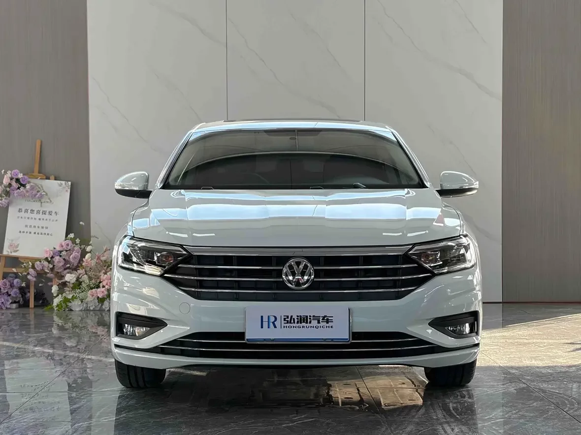 Volkswagen Sagitar