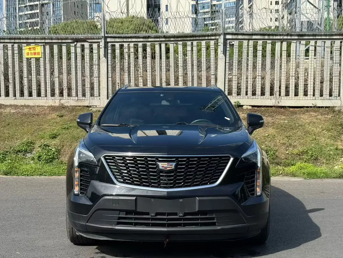 Cadillac XT4
