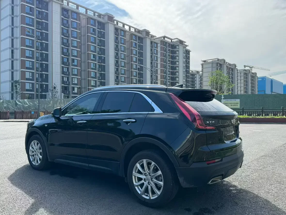 Cadillac XT4