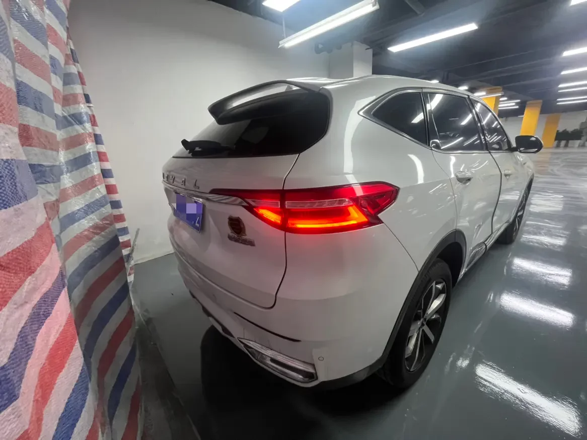 Haval F7