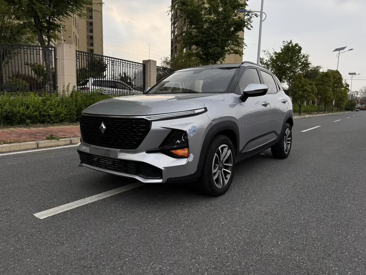 Baojun RS-3  из Китая