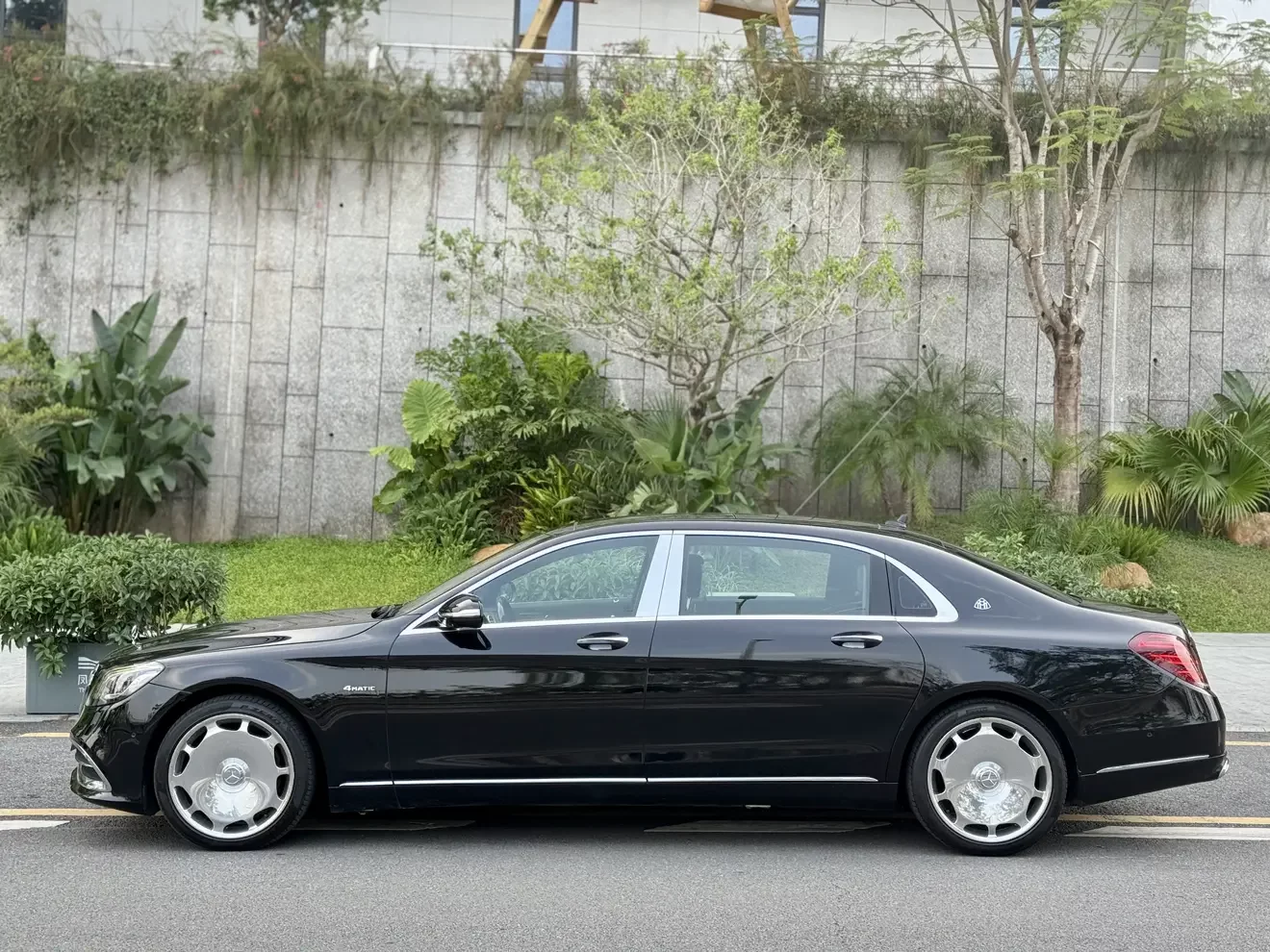 Mercedes-Benz Maybach S-Class