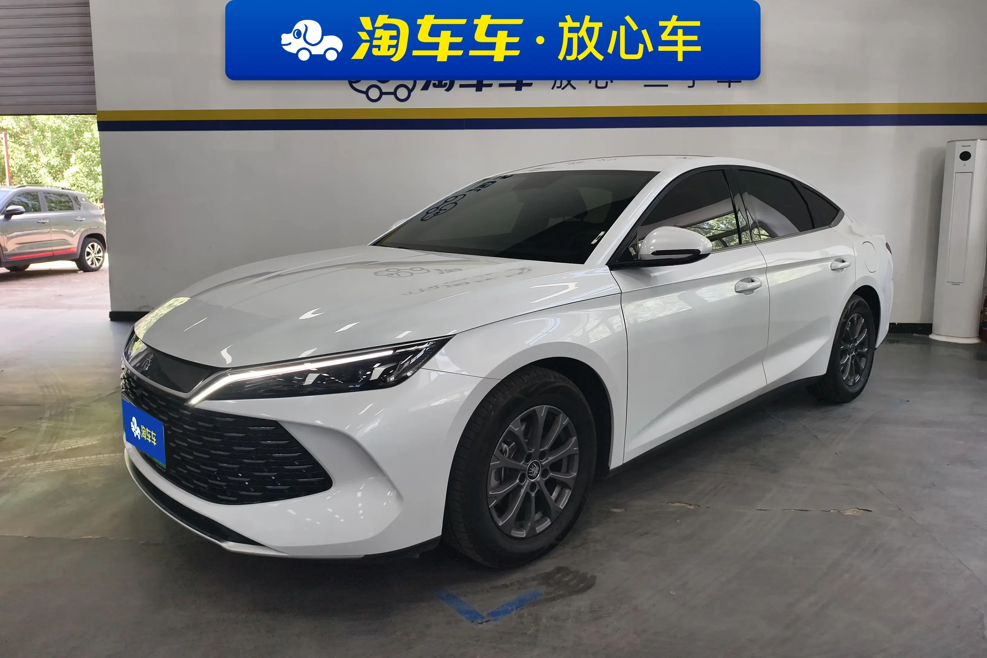 BYD Qin L DM