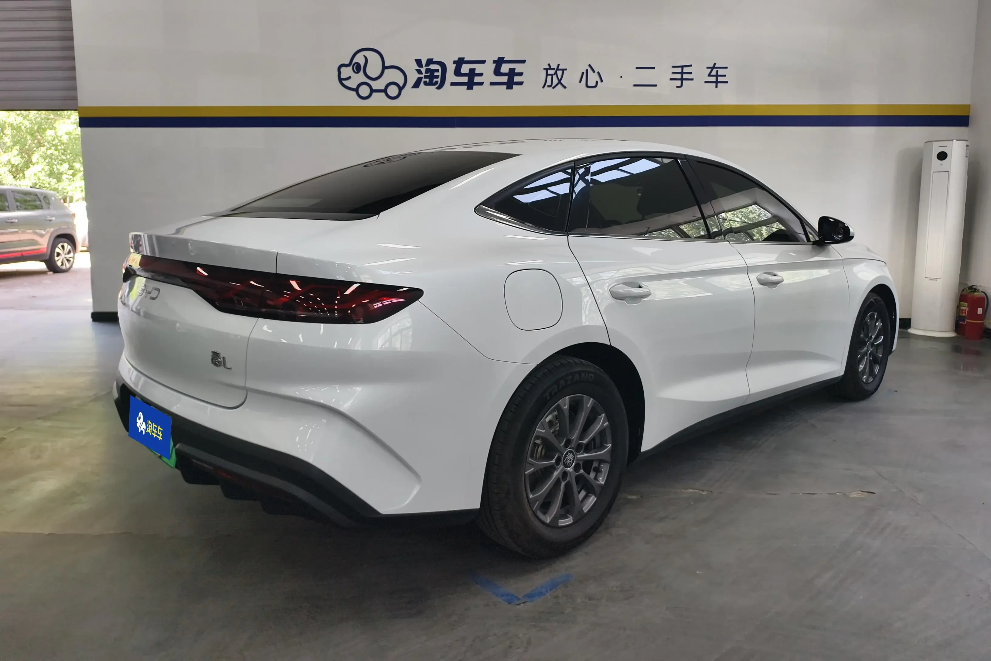 BYD Qin L DM