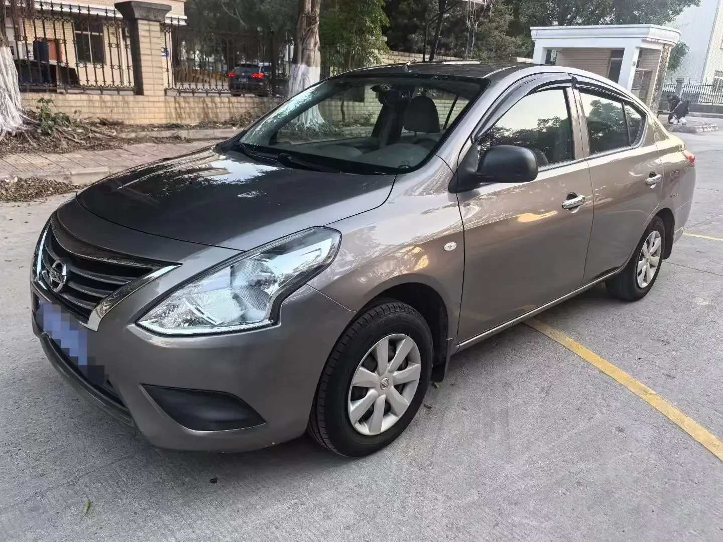 Nissan Sunlight