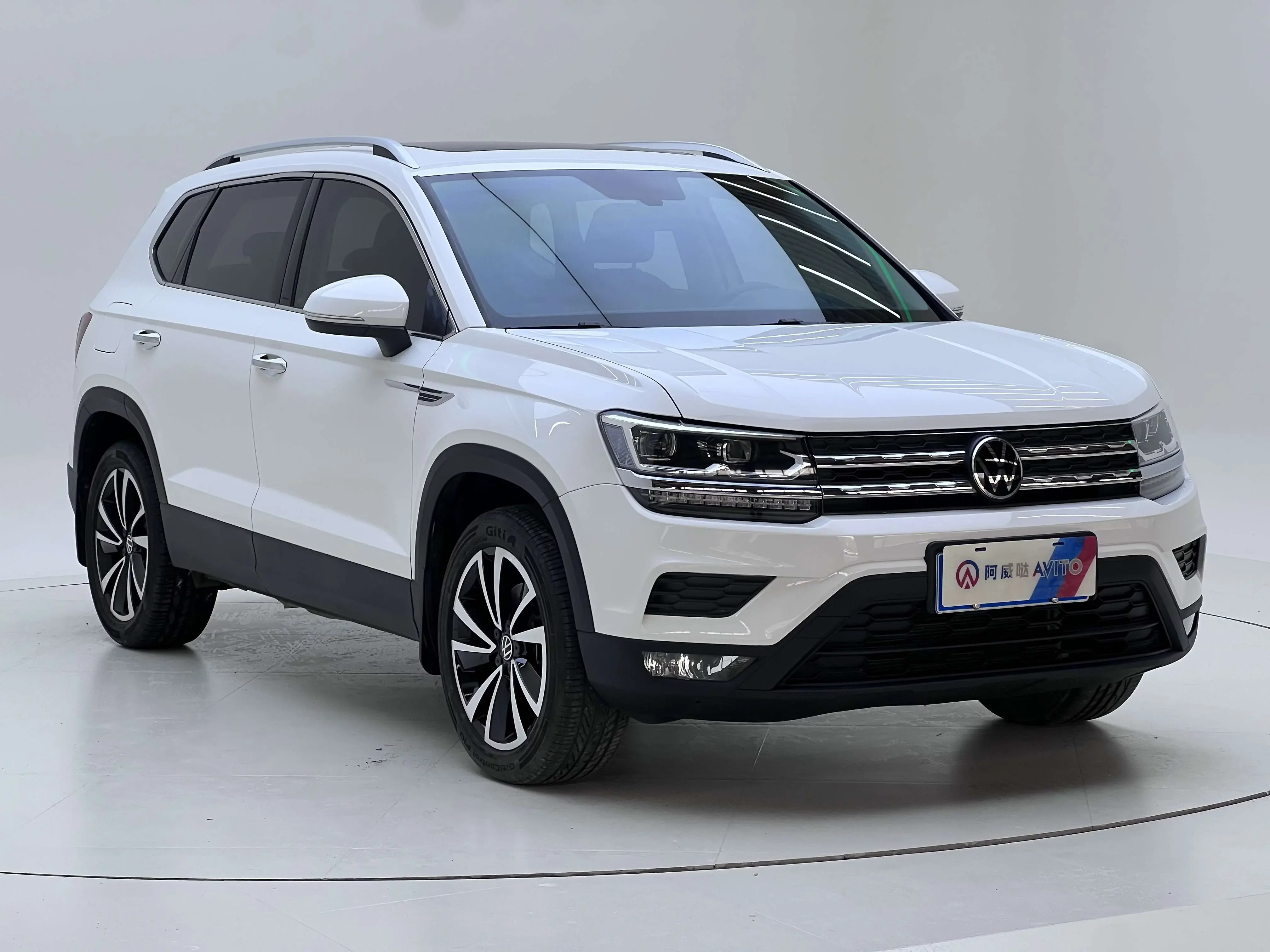 Volkswagen Tharu