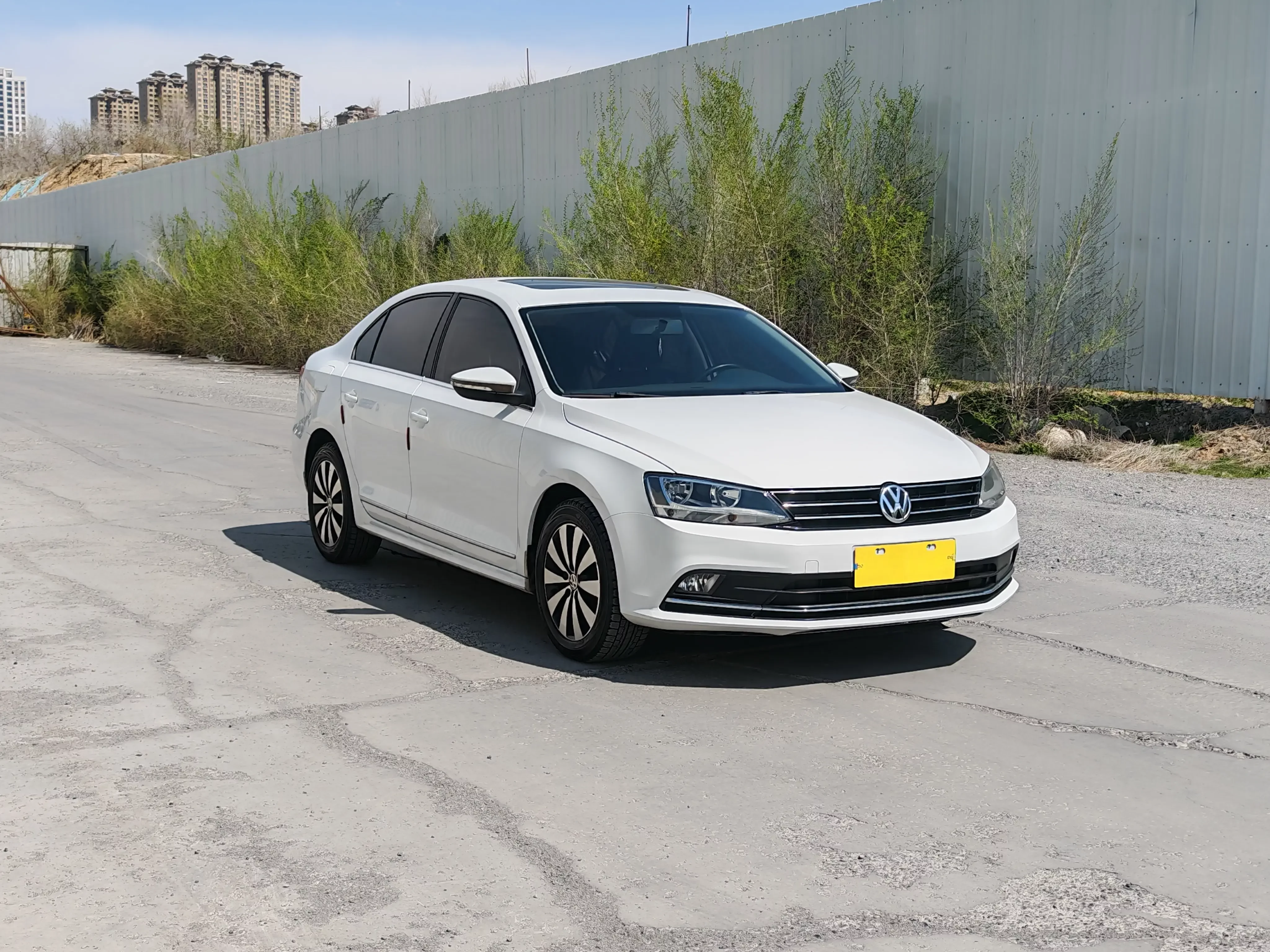 Volkswagen Sagitar
