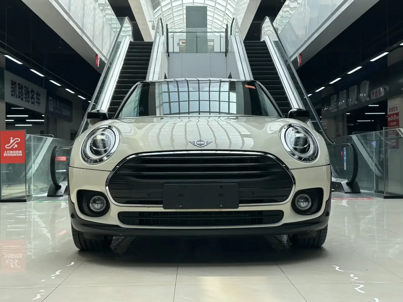 MINI CLUBMAN
