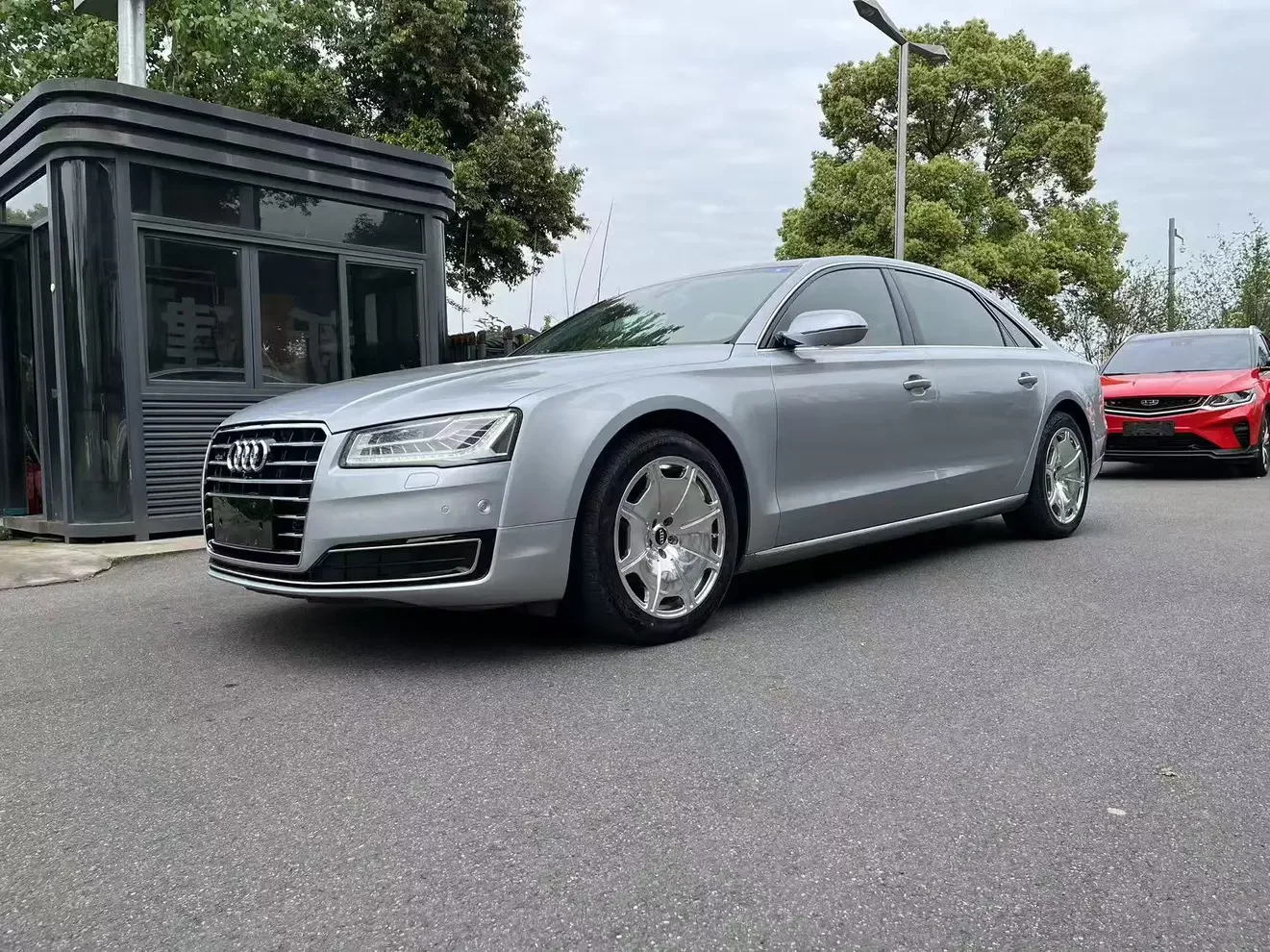Audi A8
