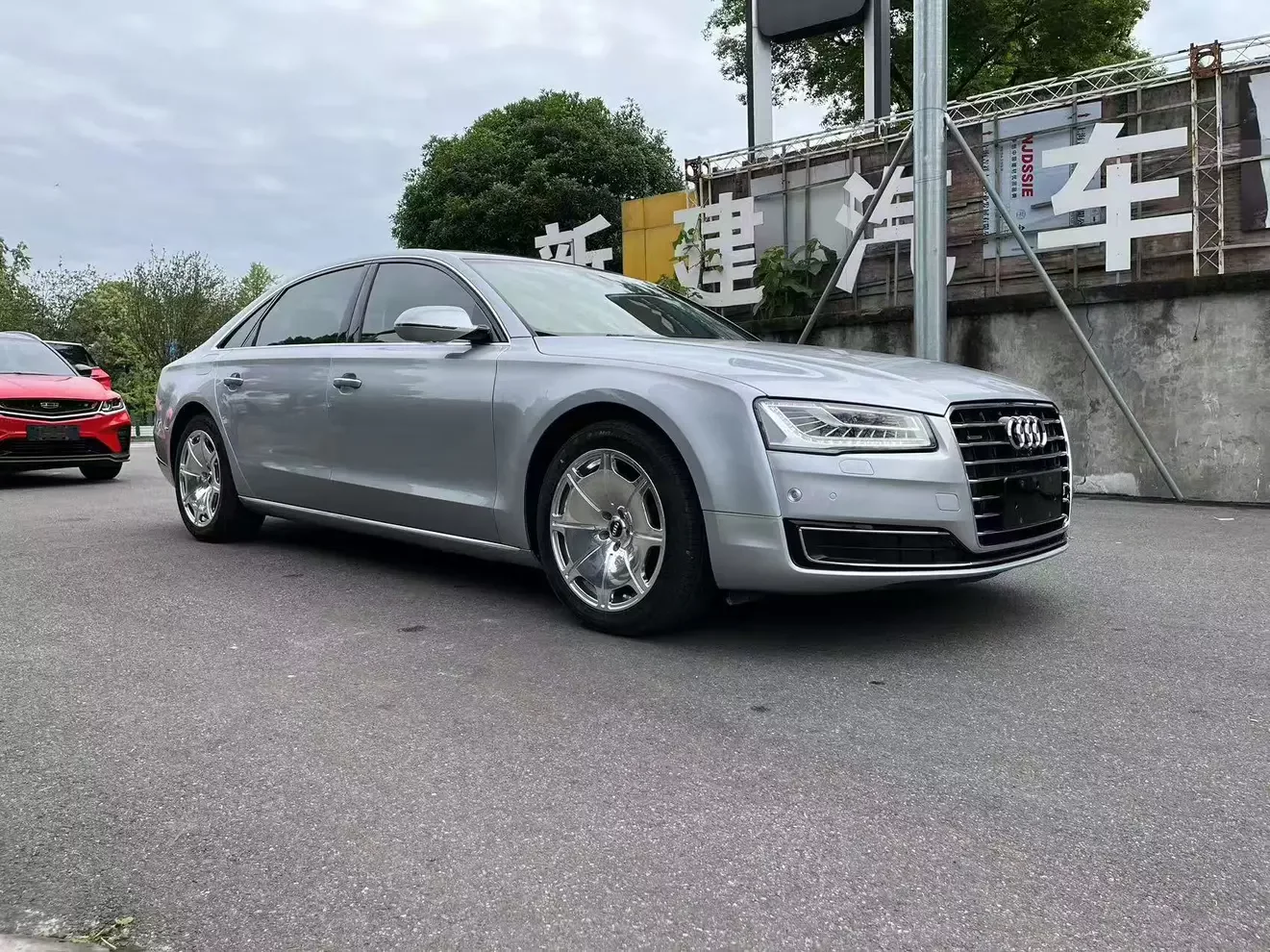 Audi A8