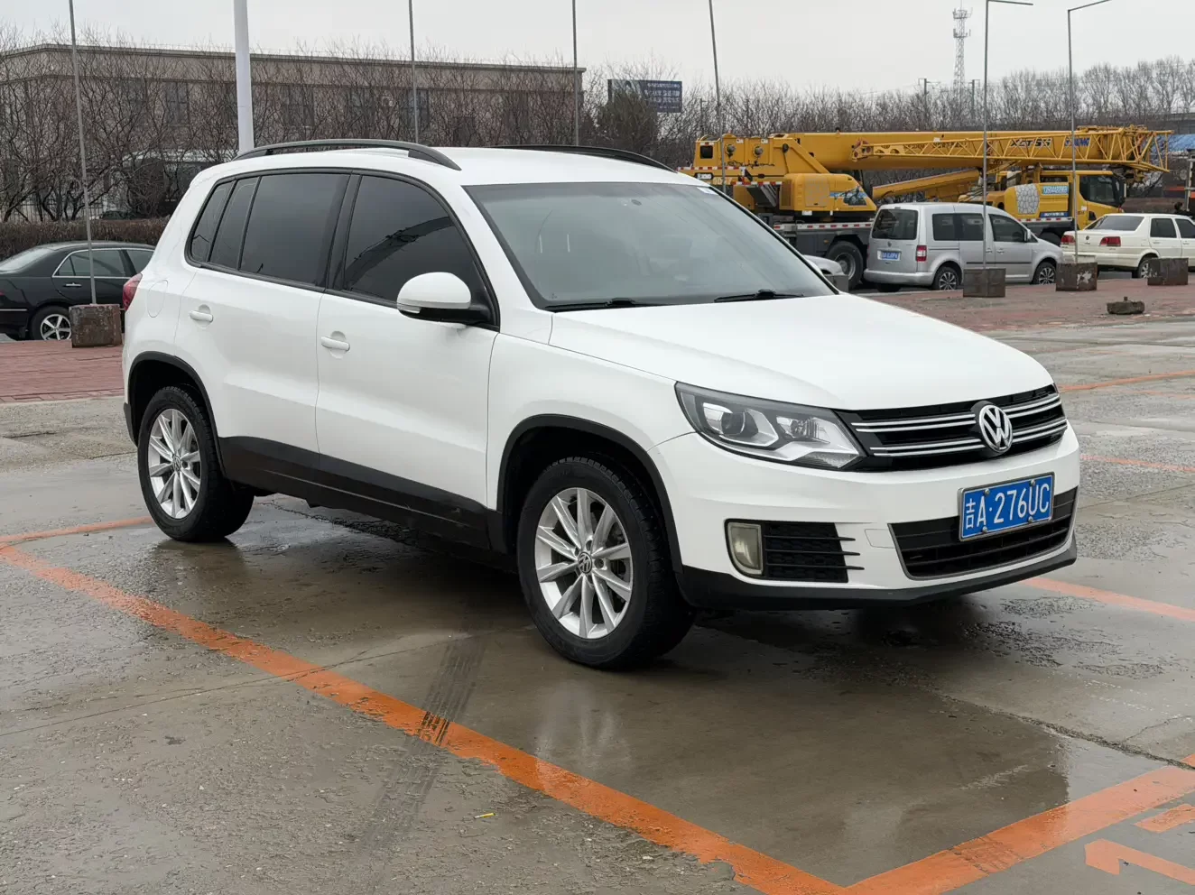 Volkswagen Tiguan (Tharu)