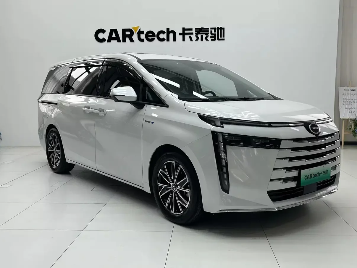 GAC Trumpchi E8 PHEV