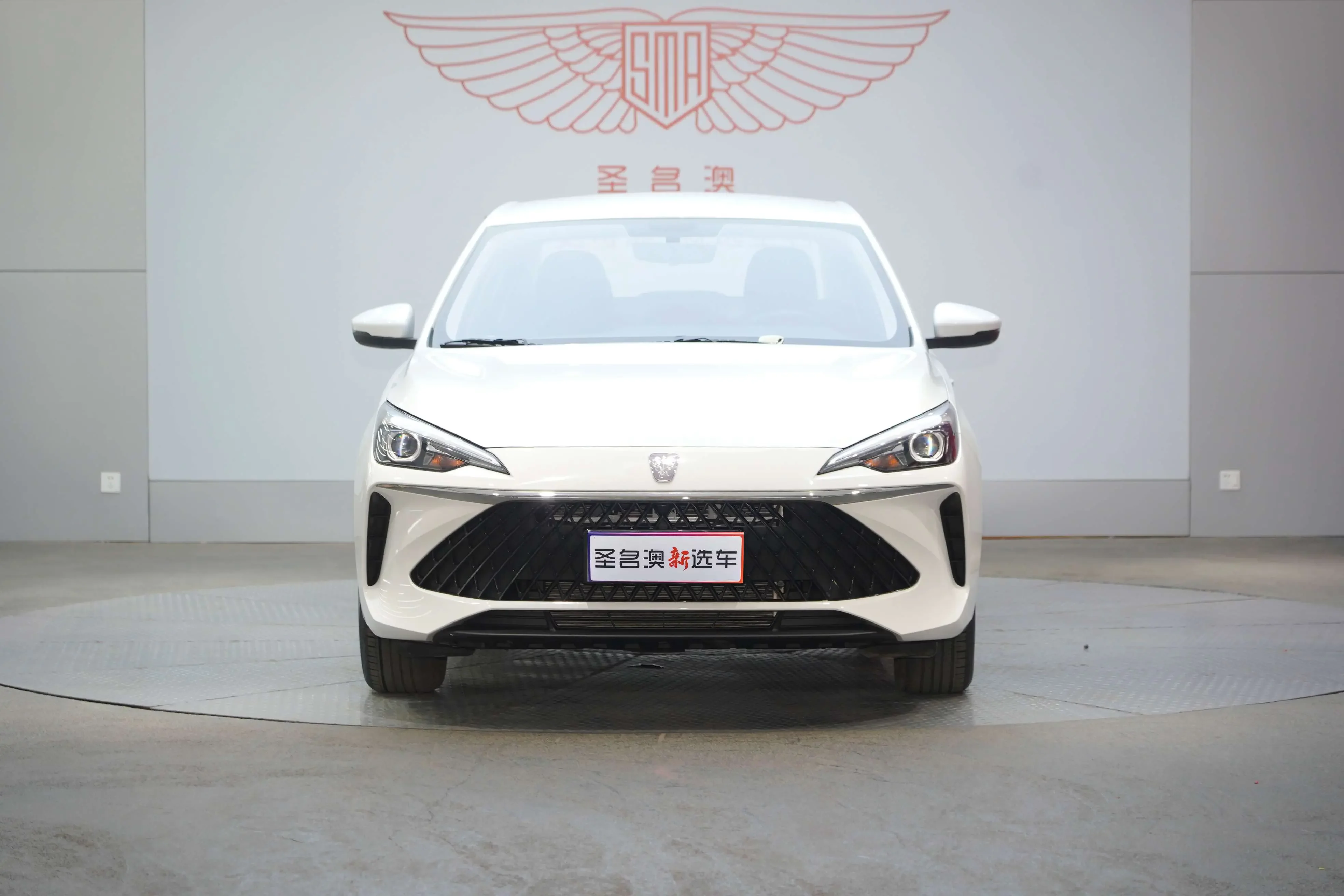Roewe i5