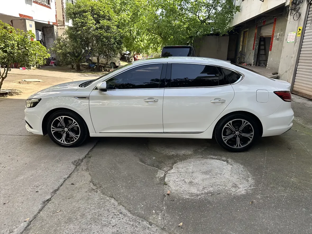 MG 6