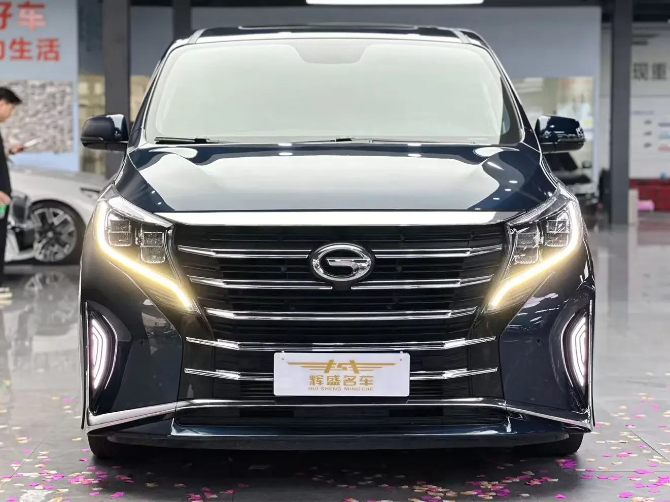 GAC Trumpchi M8