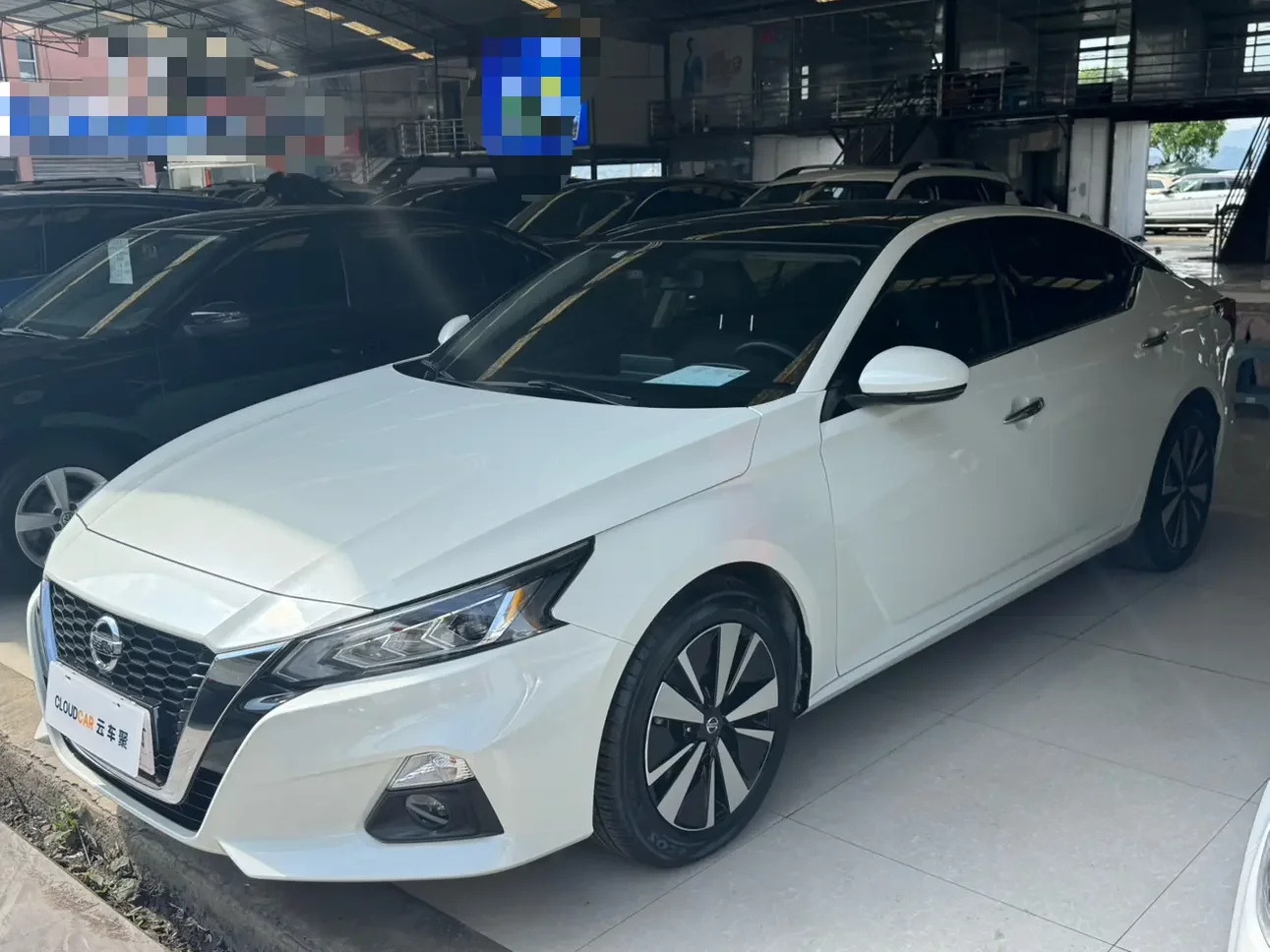 Nissan Altima