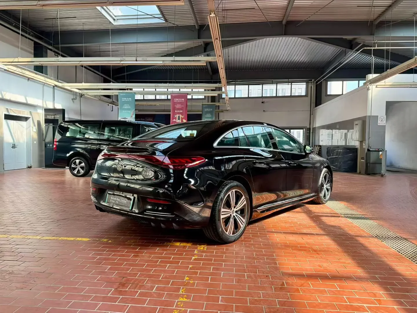 Mercedes-Benz EQE