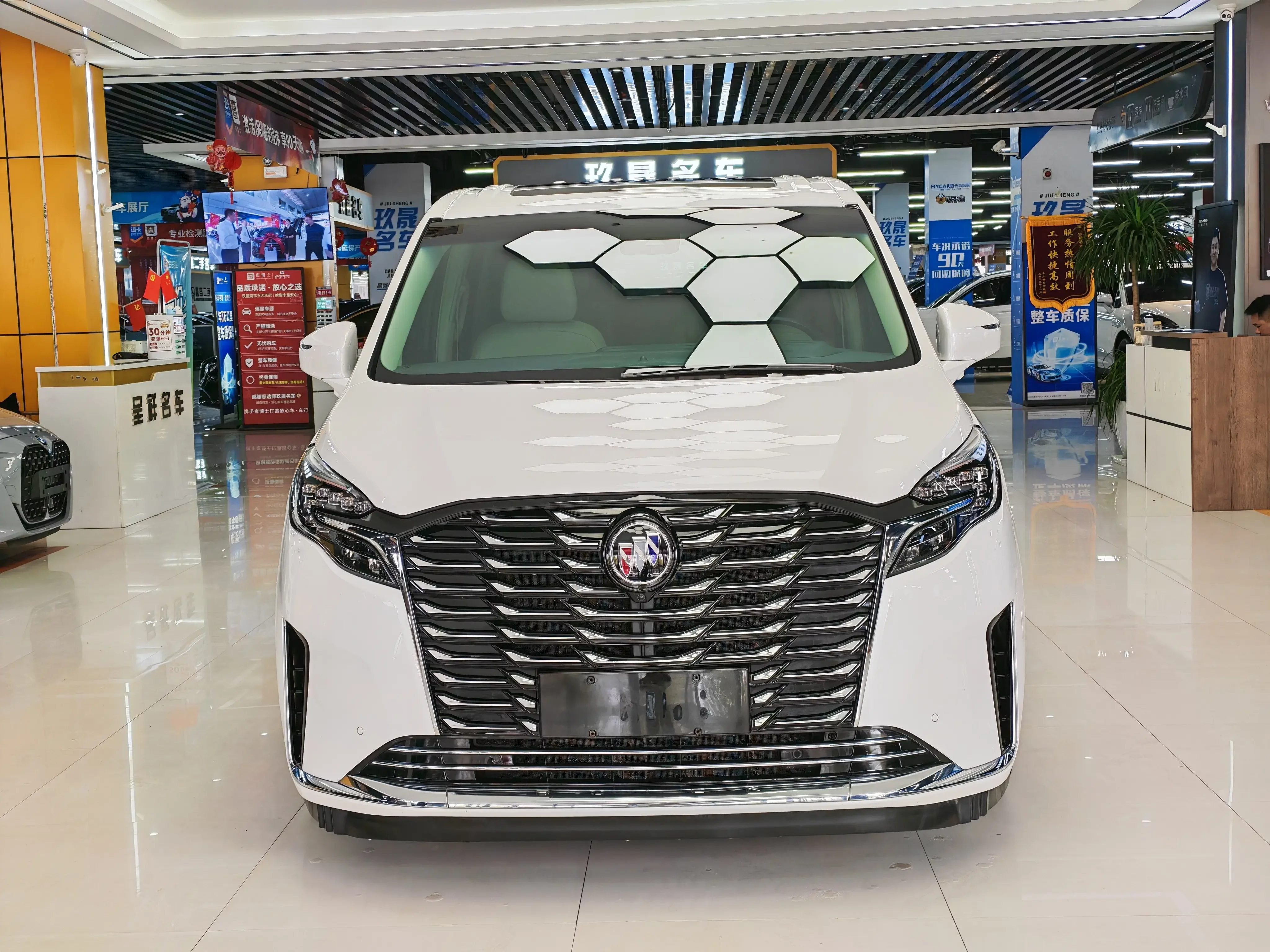 Buick GL8