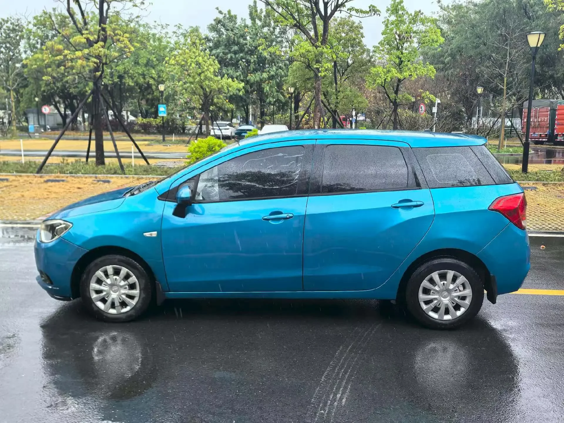 Chevrolet Lova RV
