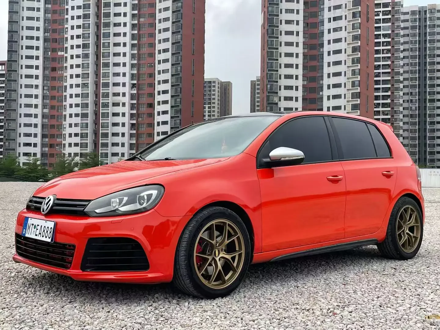Volkswagen Golf GTI