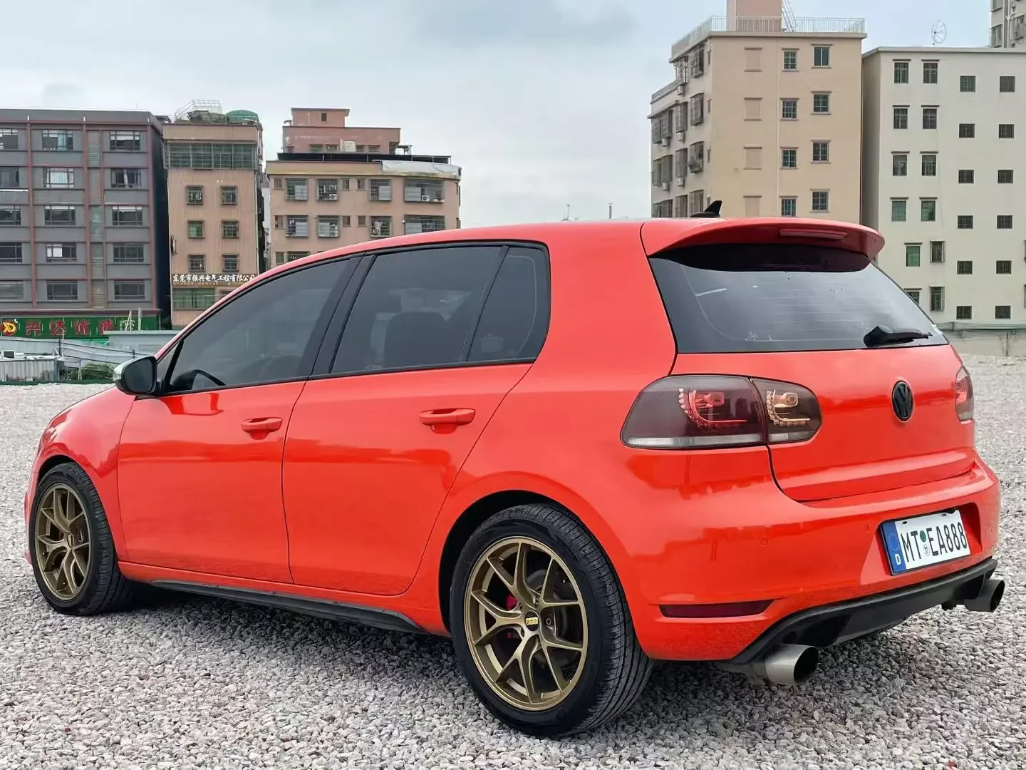 Volkswagen Golf GTI