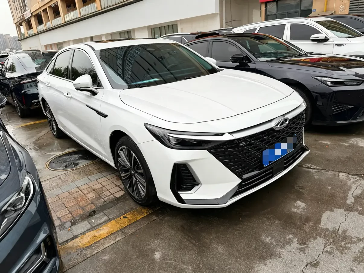 Chery Arrizo 8