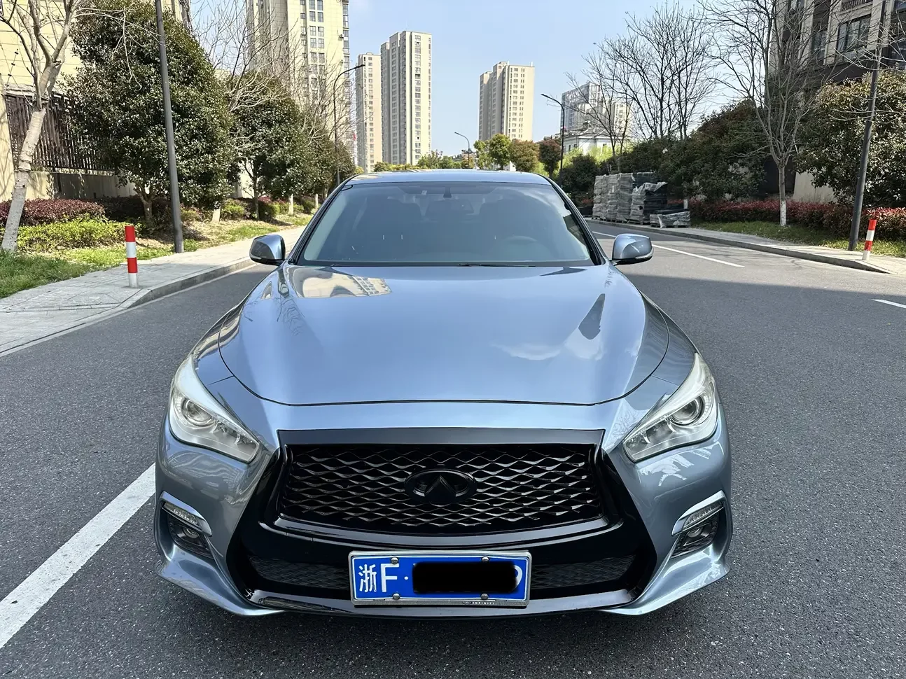 Infiniti Q50L