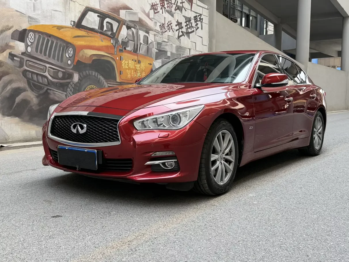 Infiniti Q50