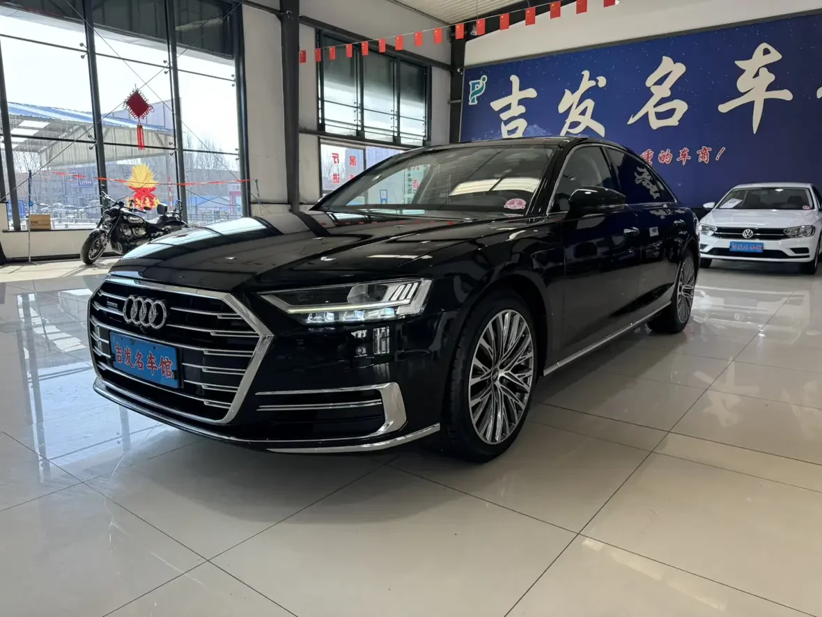 Audi A8