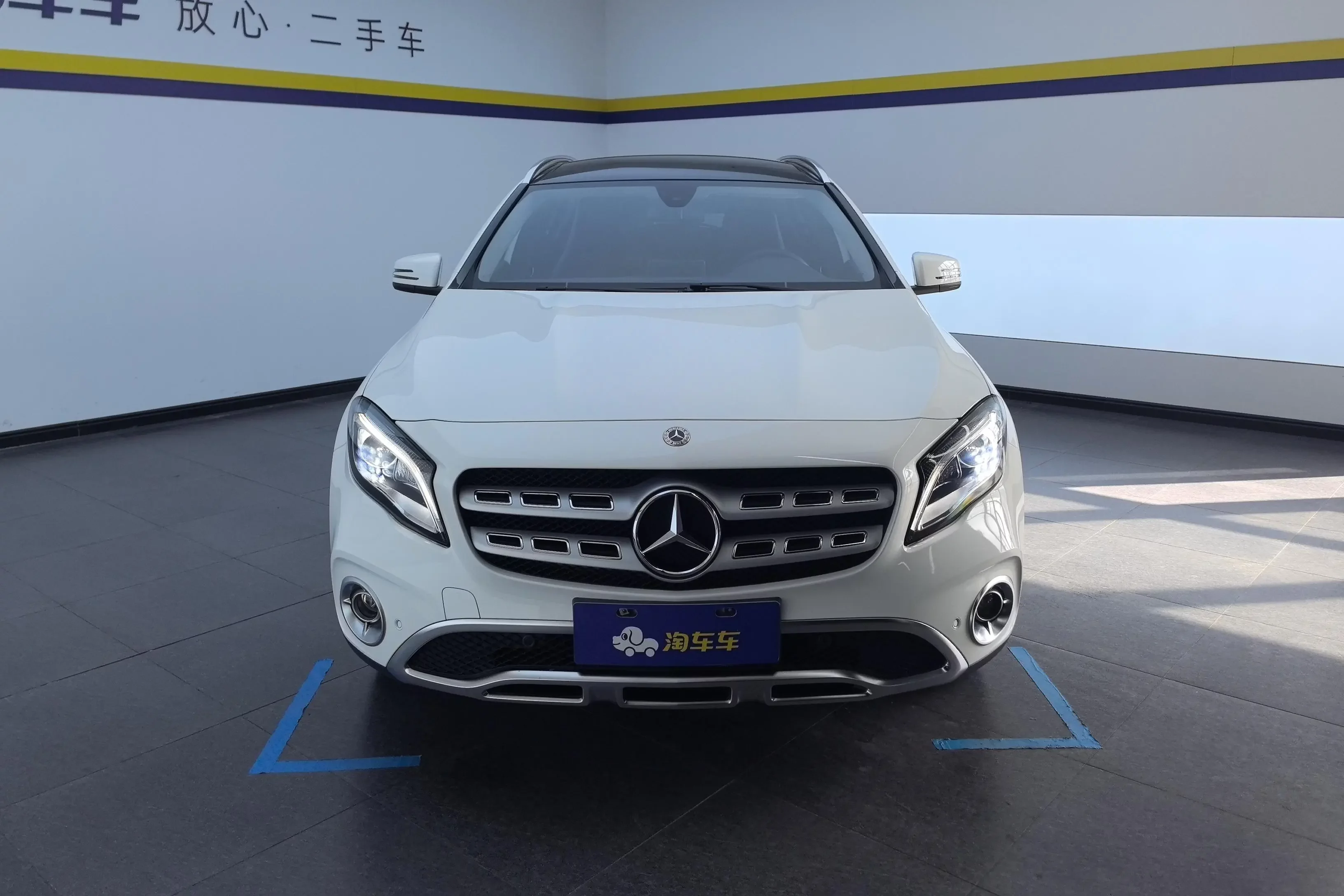 Mercedes-Benz GLA