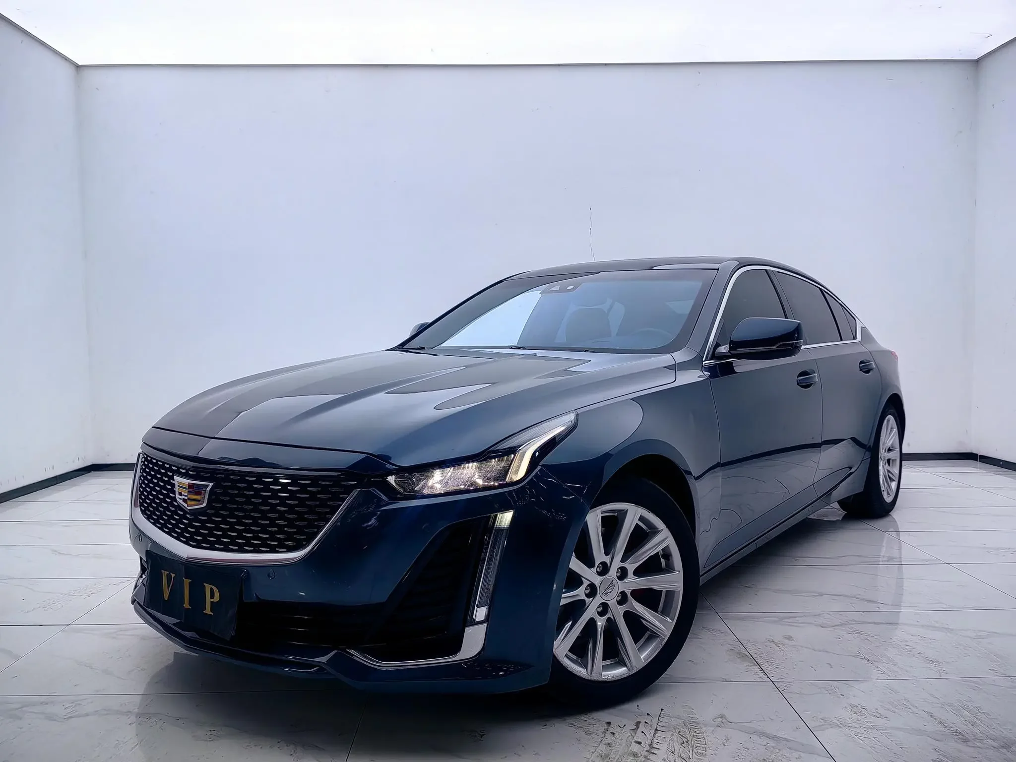 Cadillac CT5  из Китая