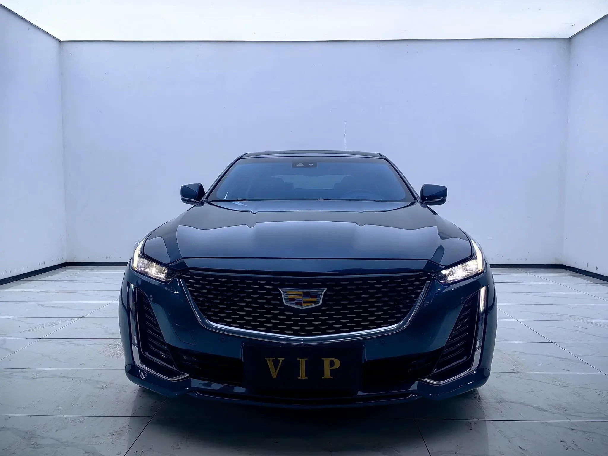 Cadillac CT5  из Китая