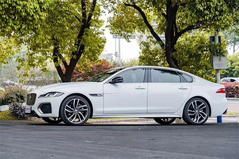 Jaguar XFL