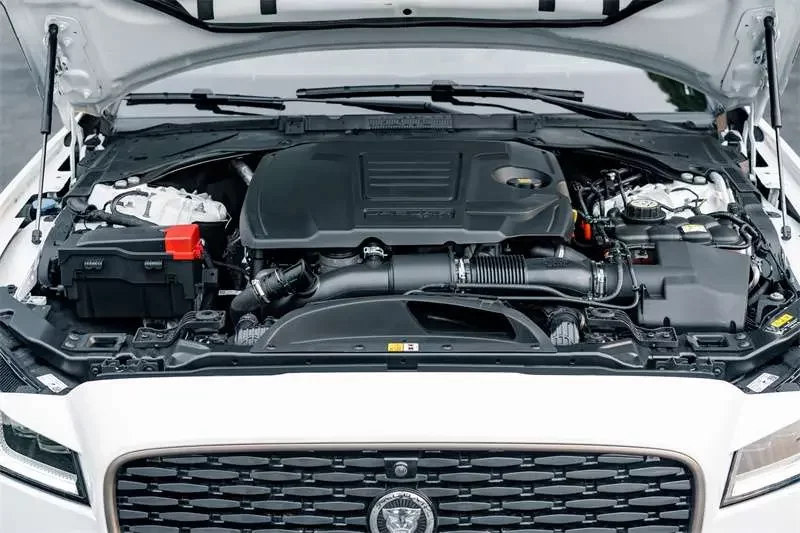 Jaguar XFL