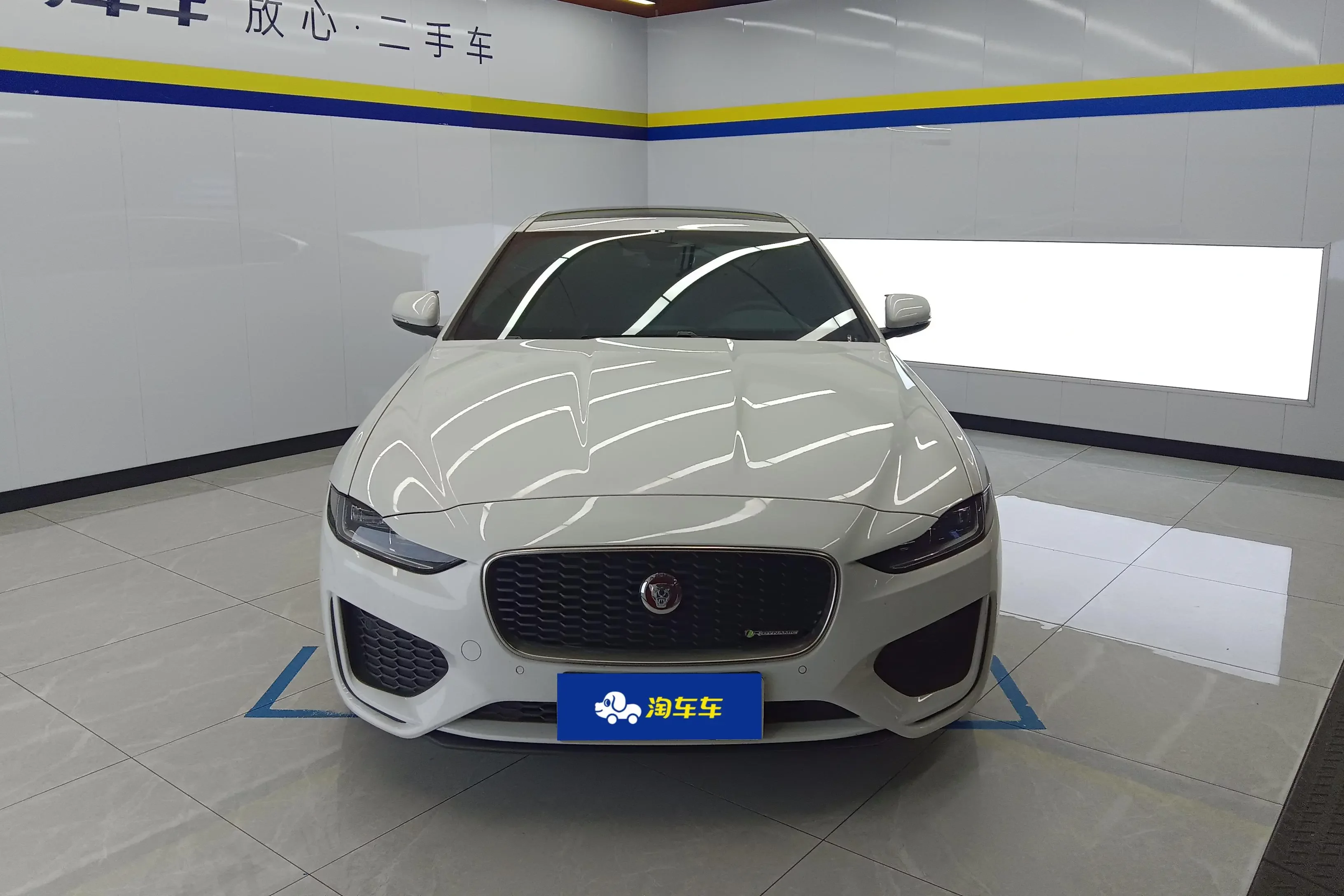 Jaguar XEL