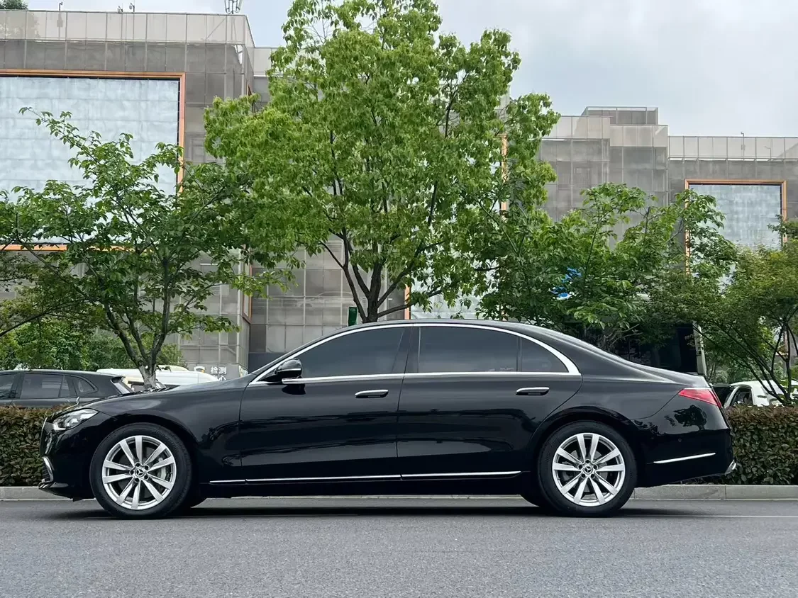 Mercedes-Benz S Class