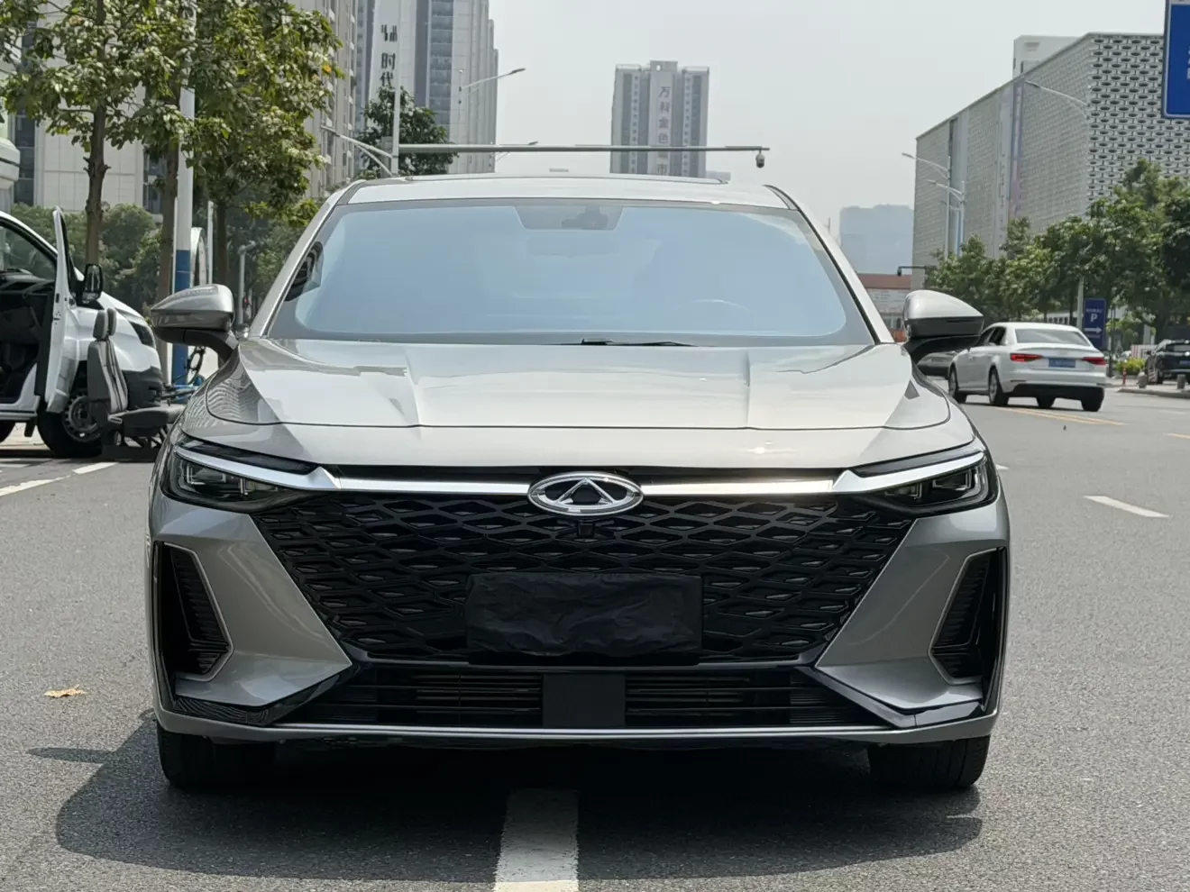 Chery Arrizo 8