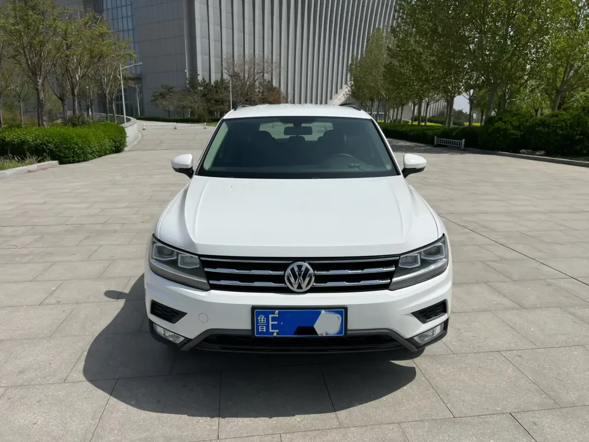 Volkswagen Tiguan L