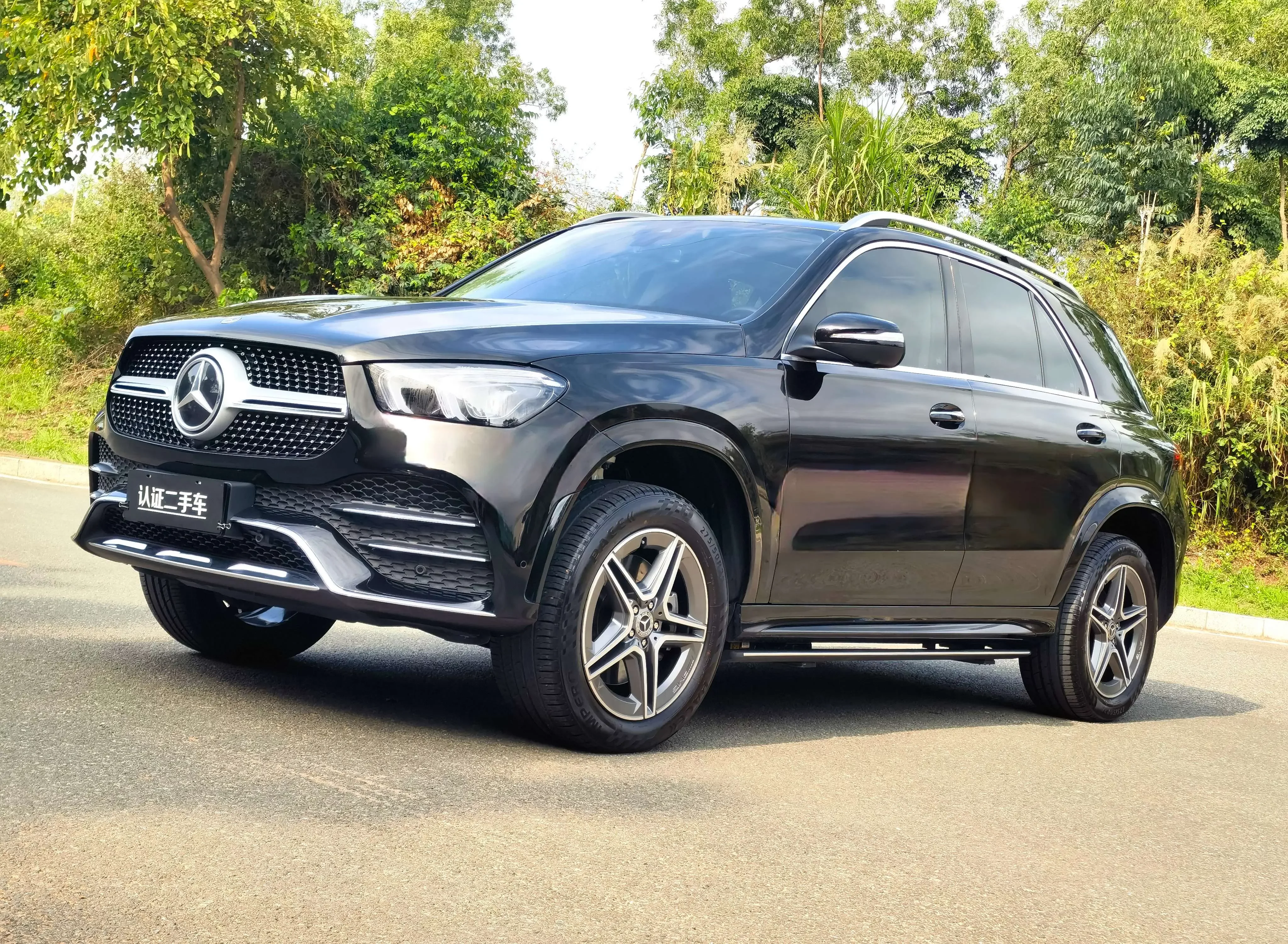 Mercedes-Benz GLE (Imported)