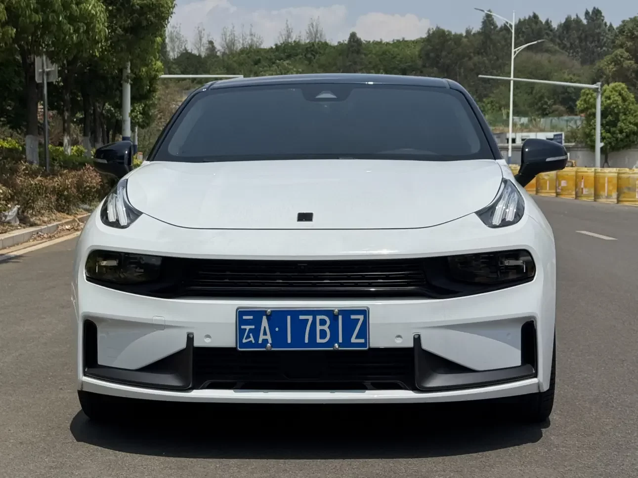 Lynk & Co 03