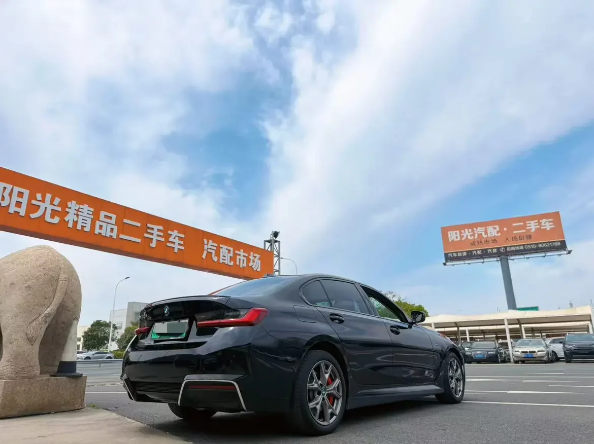BMW i3