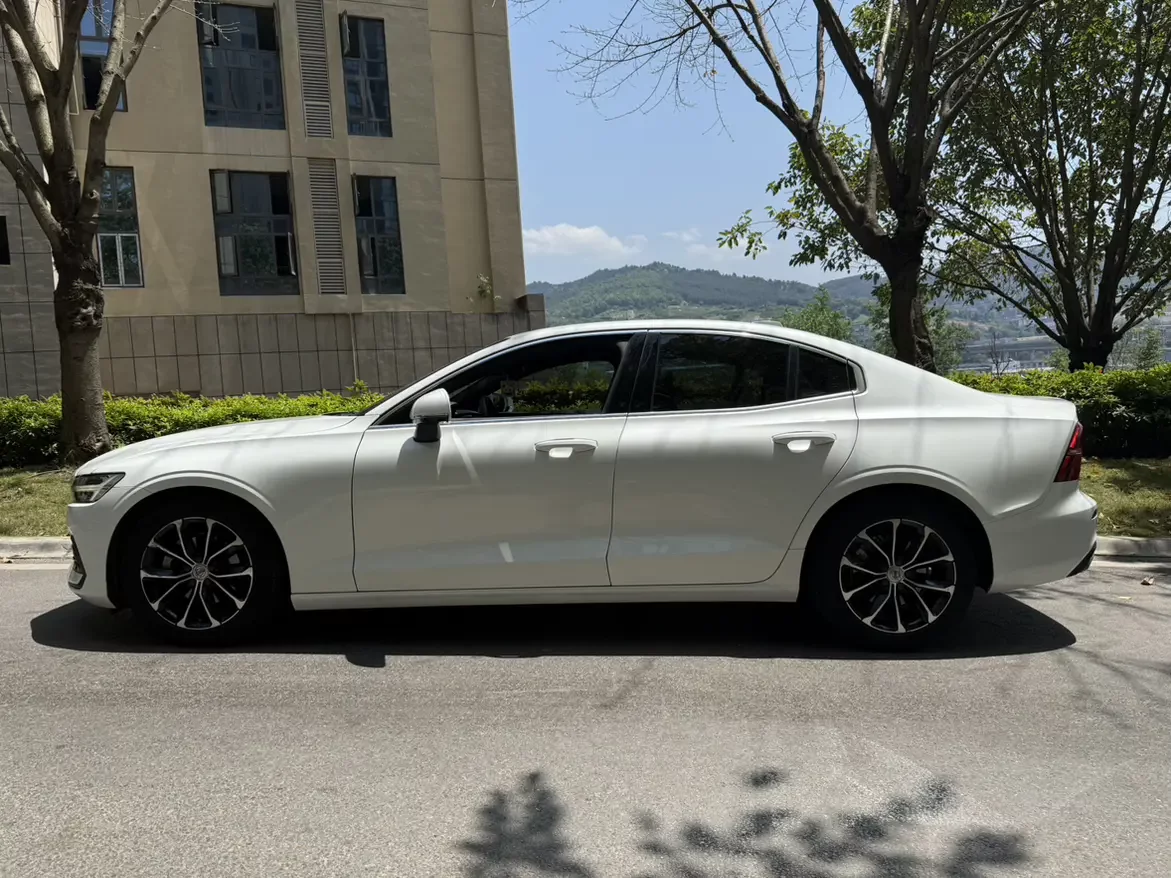 Volvo S60